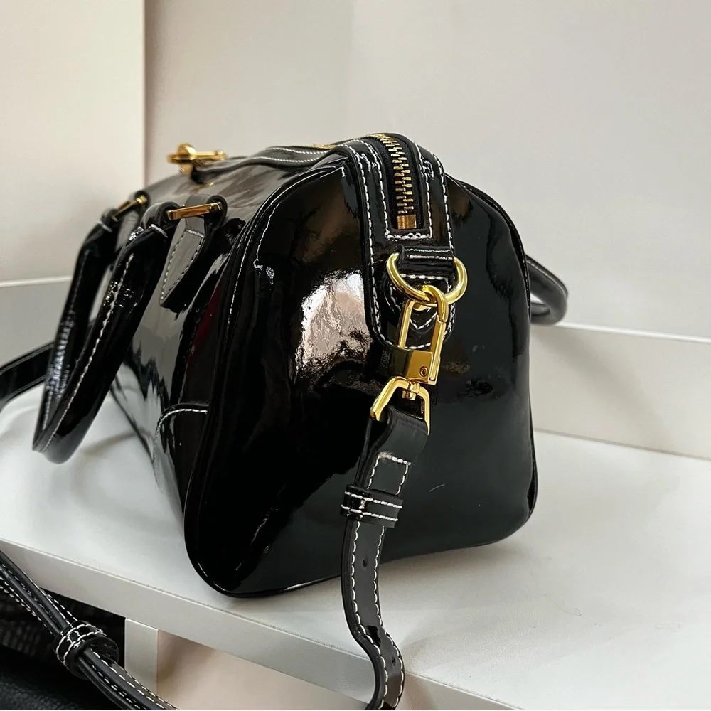 ISAAC MIZRAHI Black Patent Flower Boston Bag Satchel Tote